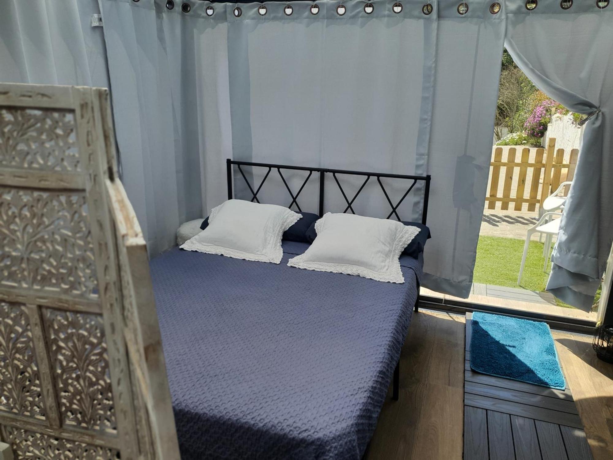 Spa Ibiza Dosrius Canyamas Bagian luar foto
